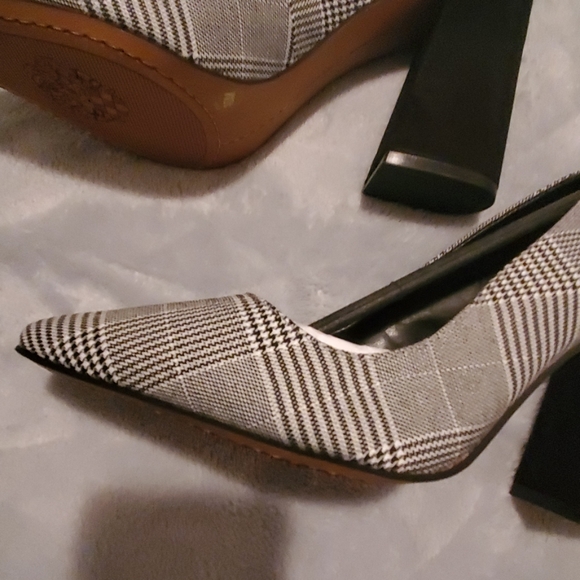 Shoes - Picture 8 of 8